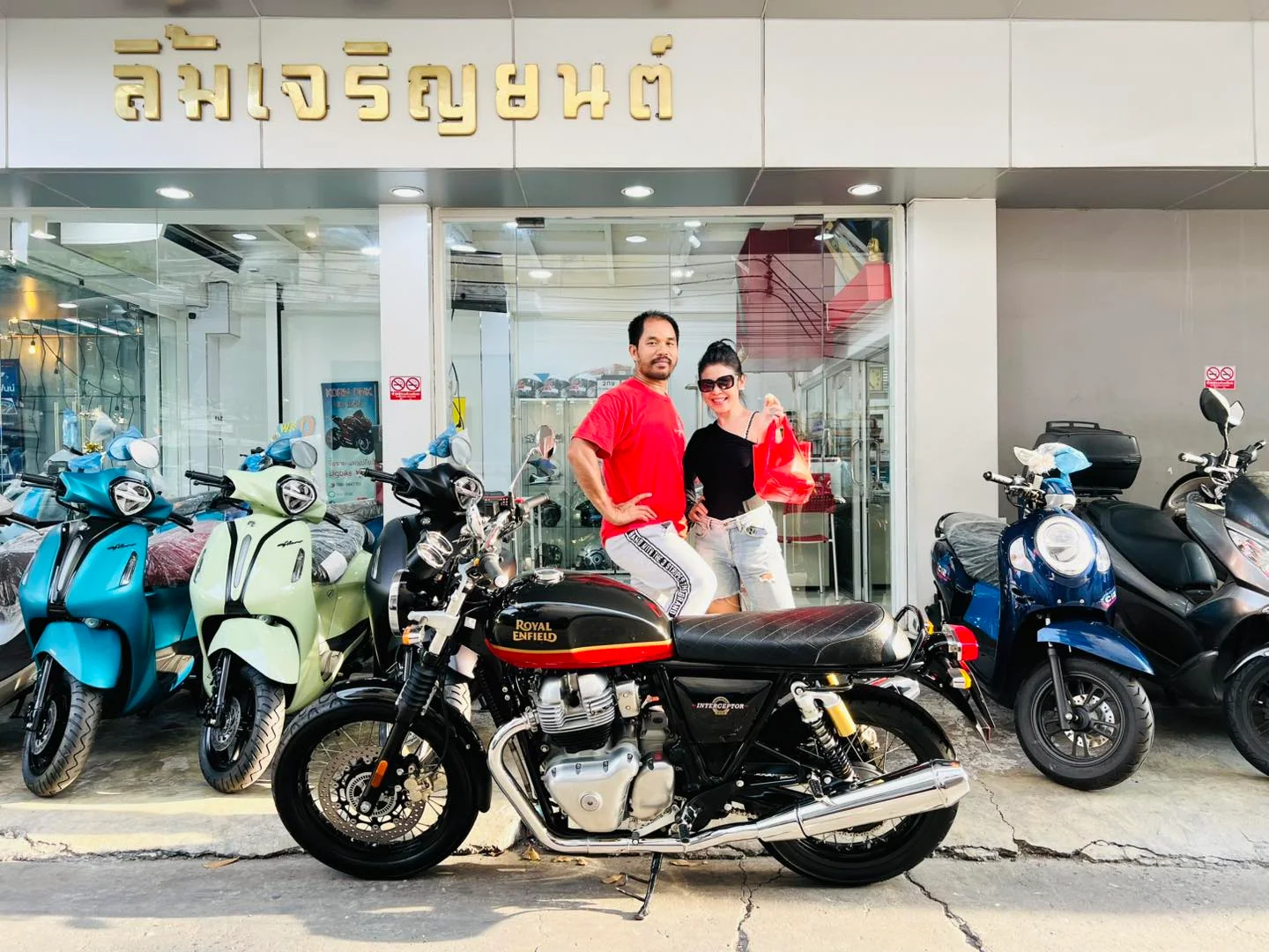 KORN DNK Bangkok verified handover record, Maxi Scooter delivery frame 11